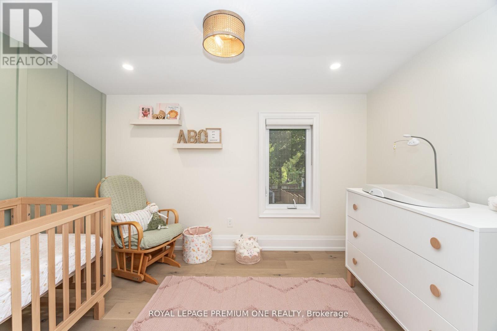 301 Court Street, Newmarket, ON - Indoor Photo Showing Bedroom