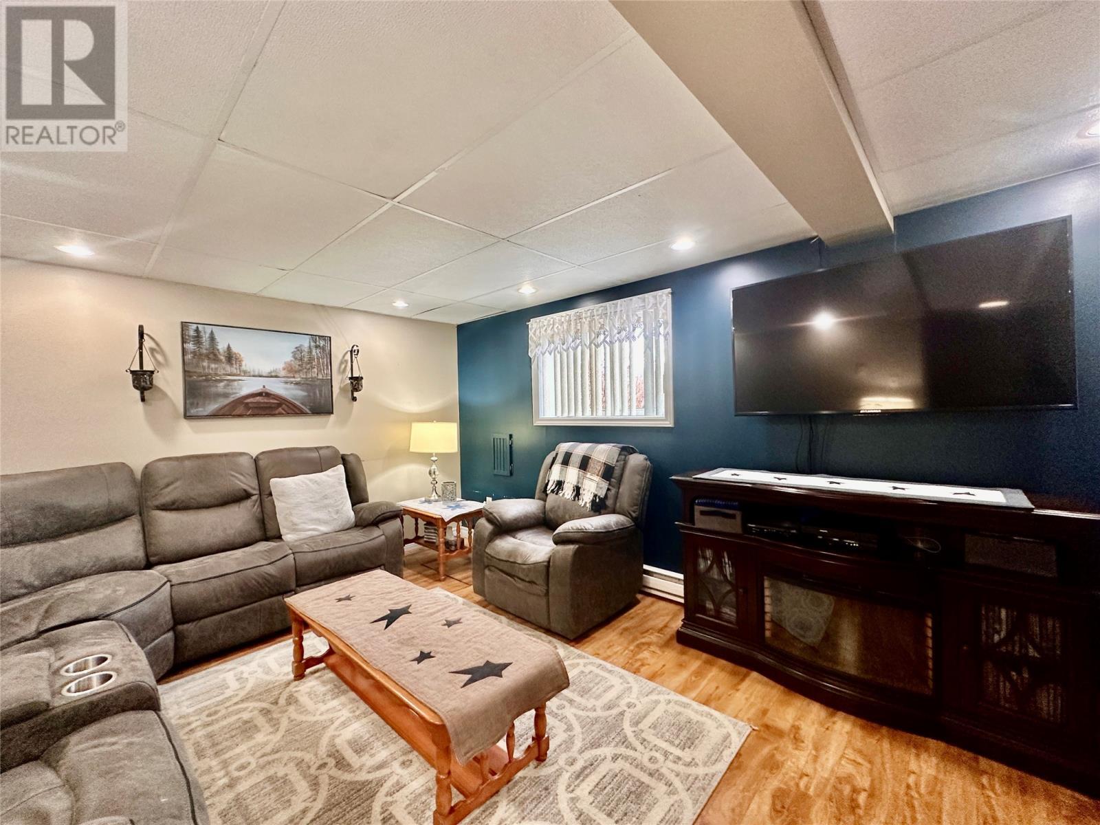 10 Jamieson Avenue, Grand Bank, NL - Indoor Photo Showing Living Room