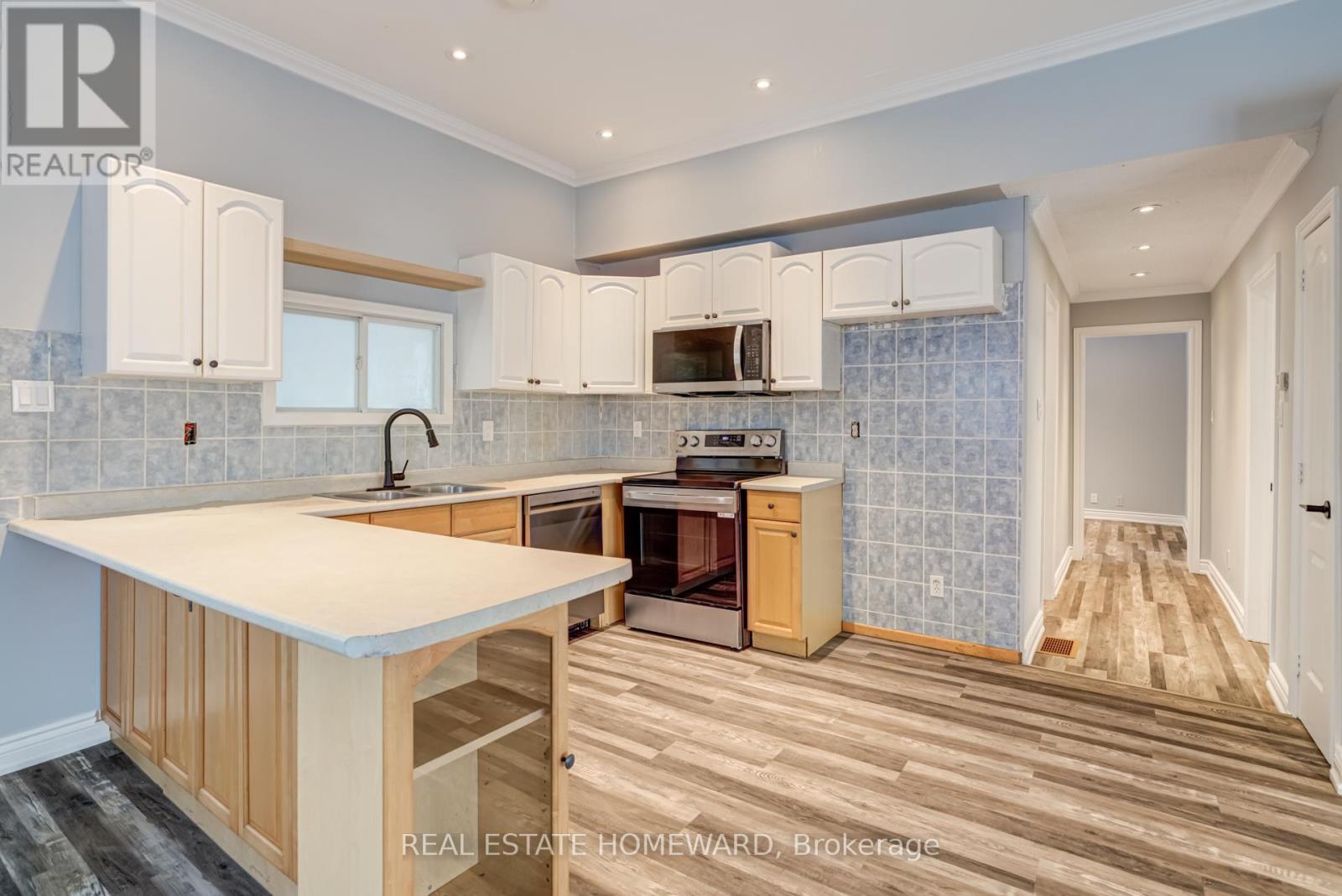 11 Dover Lane, Scugog, ON - Indoor Photo Showing Kitchen