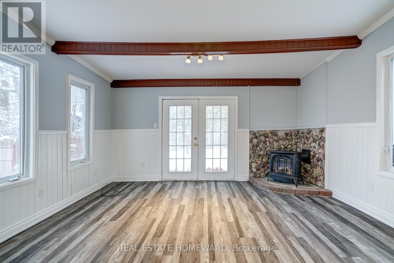 11 Dover Lane, Scugog, ON - Indoor With Fireplace