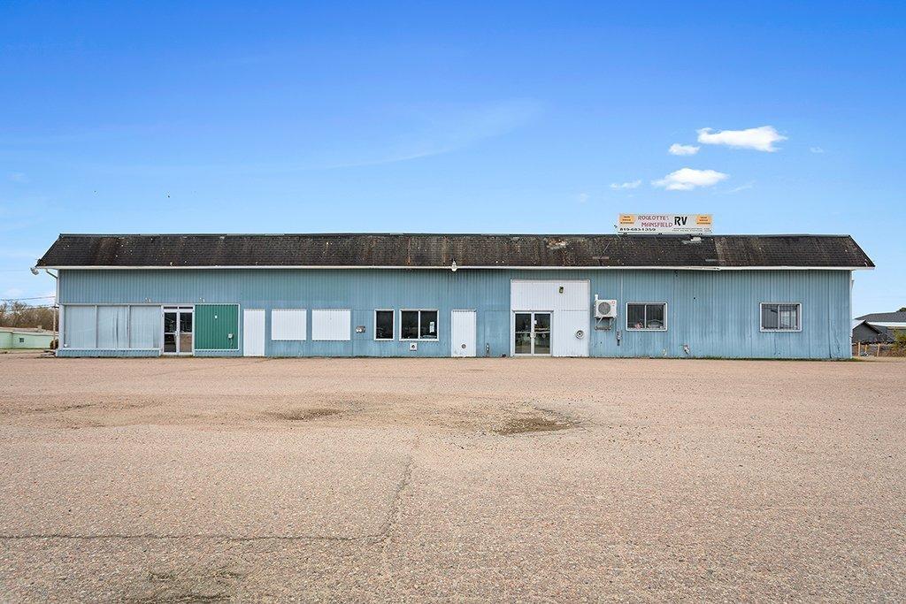 Façade - 221 Rue Principale, Mansfield-Et-Pontefract, QC - Outdoor