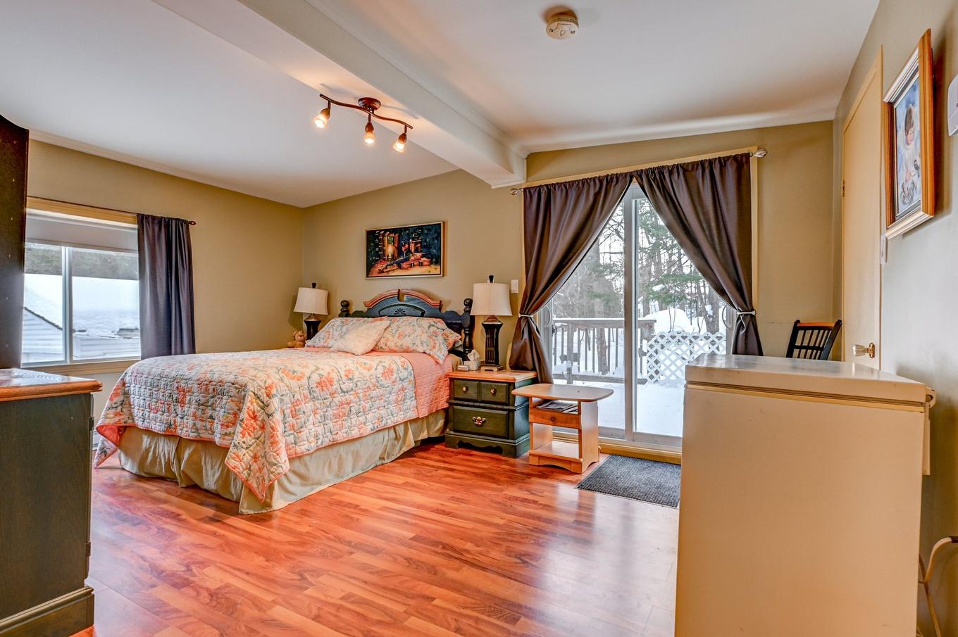 Chambre à coucher principale - 18 123E Avenue, Saint-Hippolyte, QC - Indoor Photo Showing Bedroom