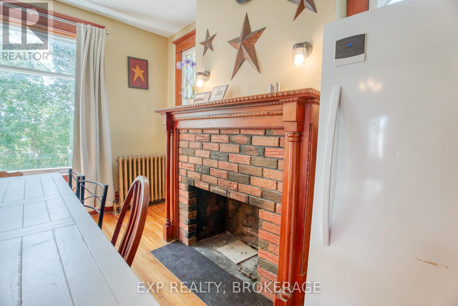 129 Dundas Street, Deseronto (Deseronto (Town)), ON - Indoor Photo Showing Other Room With Fireplace