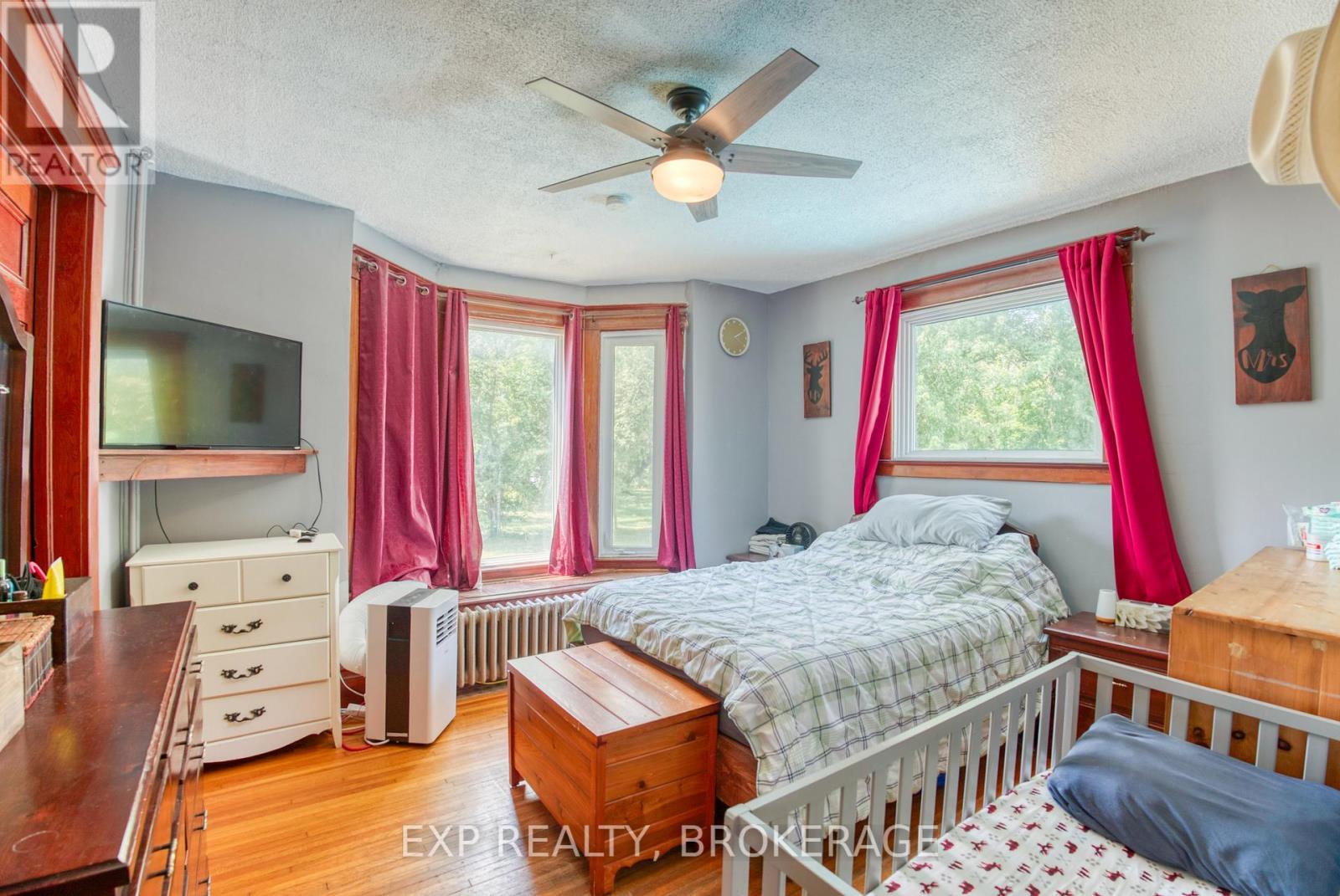 129 Dundas Street, Deseronto (Deseronto (Town)), ON - Indoor Photo Showing Bedroom