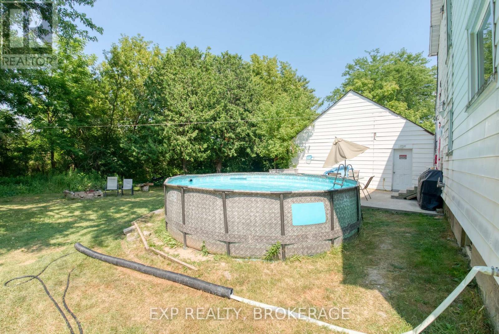 129 Dundas Street, Deseronto (Deseronto (Town)), ON - Outdoor With Above Ground Pool