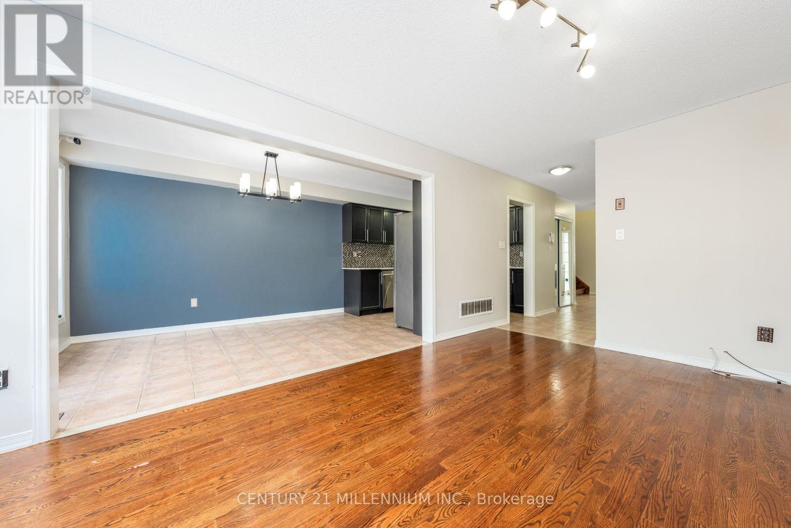 15 Tundra Swan Road, Brampton, ON - Indoor Photo Showing Other Room