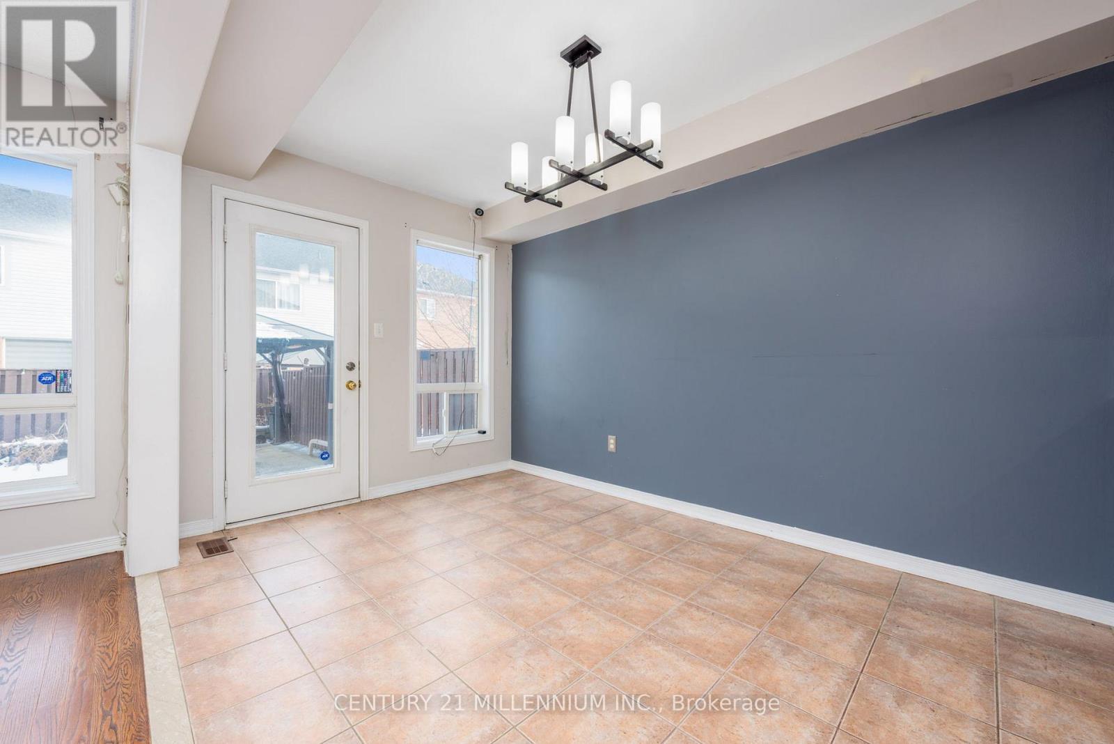 15 Tundra Swan Road, Brampton, ON - Indoor Photo Showing Other Room