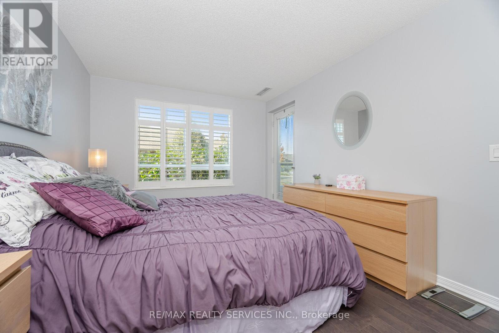 105 - 60 Via Rosedale Way, Brampton, ON - Indoor Photo Showing Bedroom