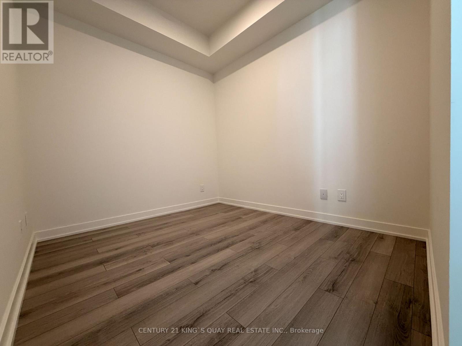 DEN - 1402 - 3071 Trafalgar Road, Oakville, ON - Indoor Photo Showing Other Room