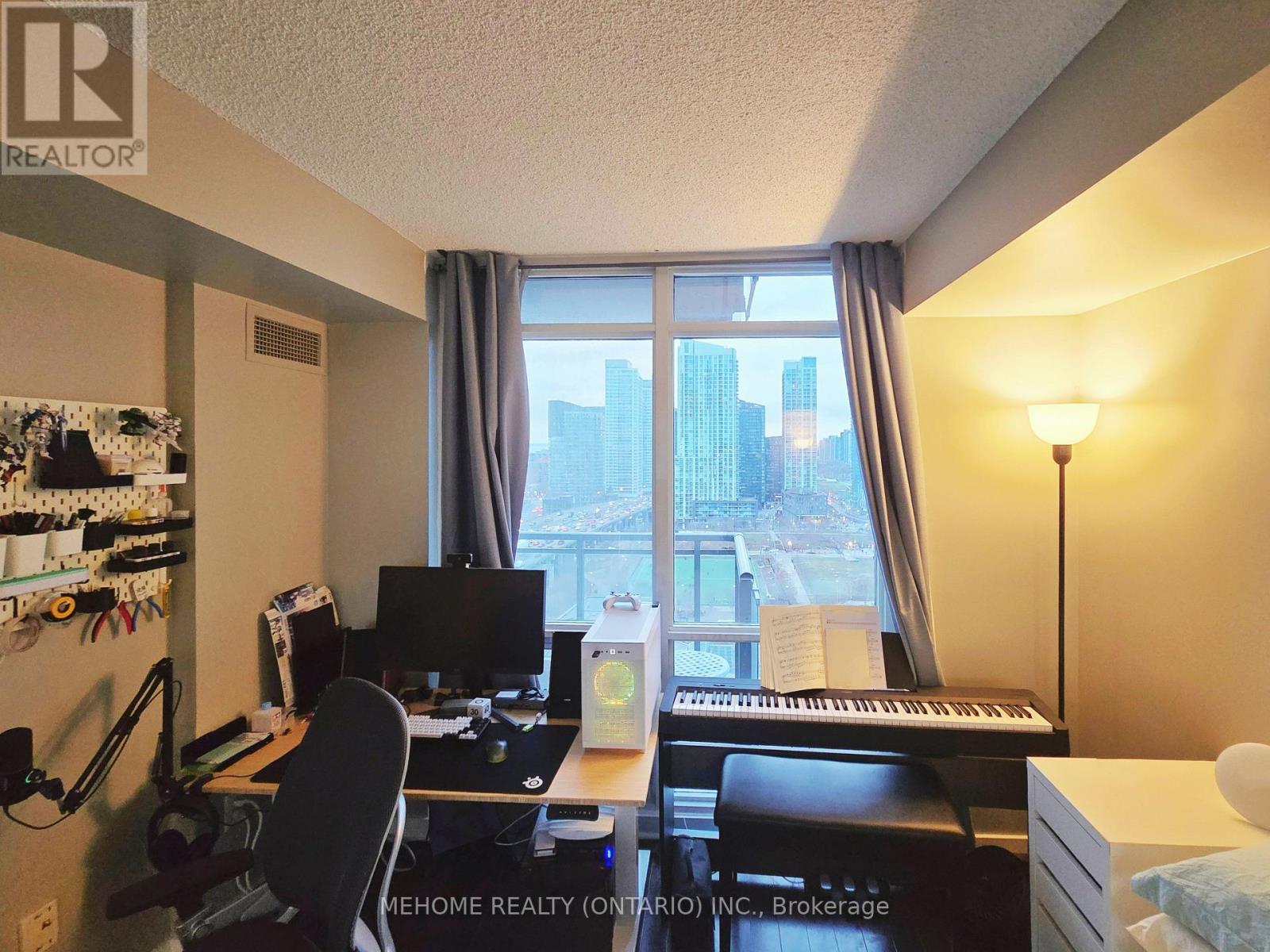 2302 - 11 Brunel Court, Toronto, ON - Indoor Photo Showing Office