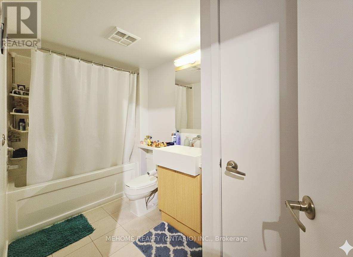 2302 - 11 Brunel Court, Toronto, ON - Indoor Photo Showing Bathroom