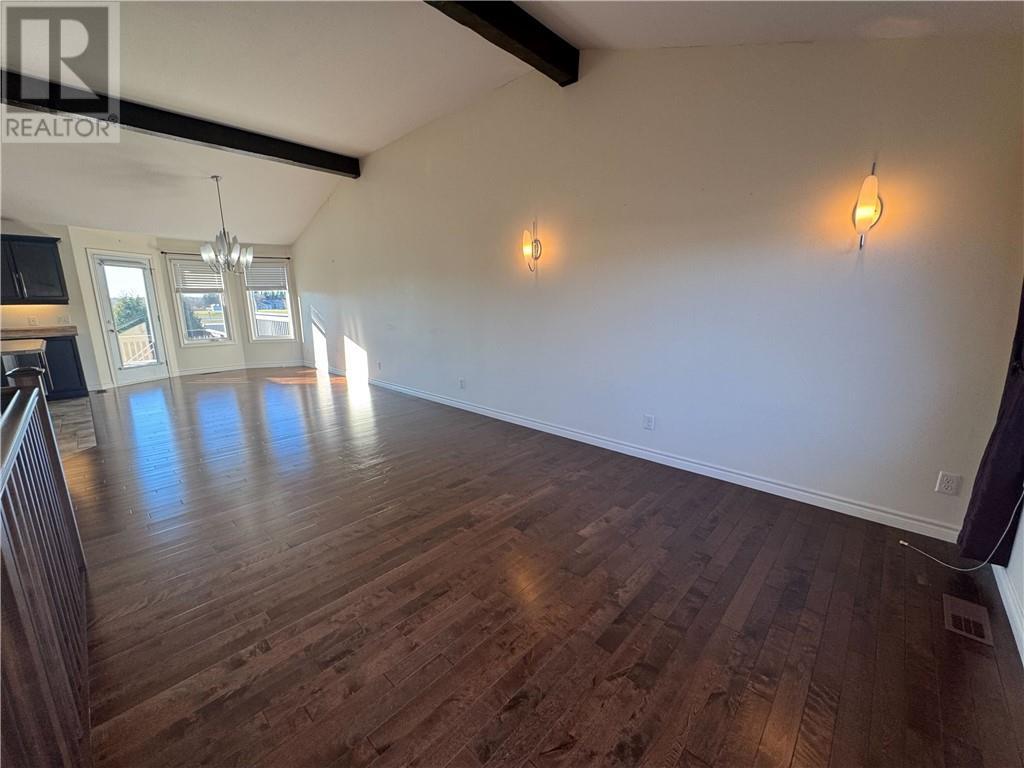 4623 Country Club Drive Unit# Upper, Azilda, ON - Indoor Photo Showing Other Room