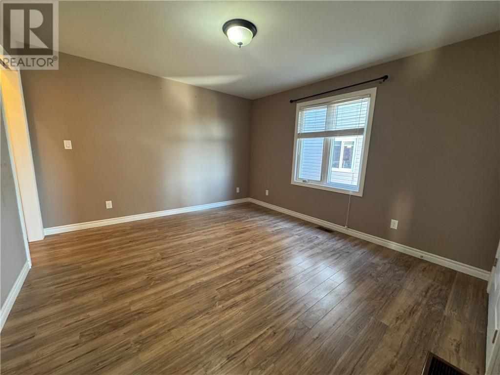 4623 Country Club Drive Unit# Upper, Azilda, ON - Indoor Photo Showing Other Room