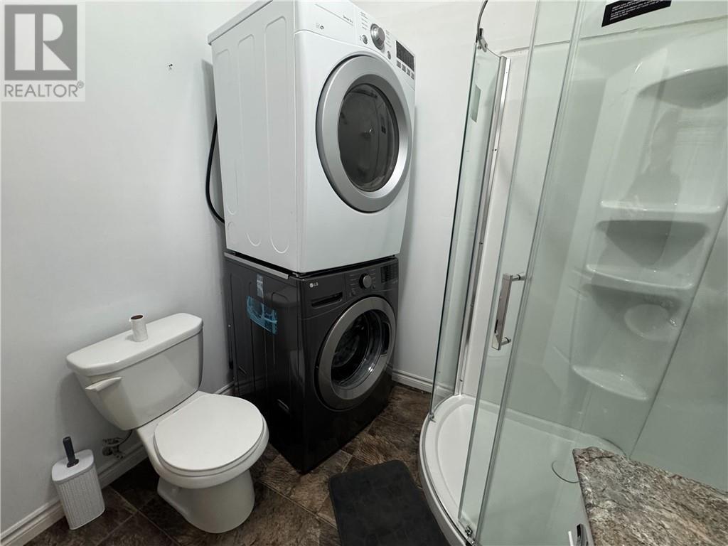 4623 Country Club Drive Unit# Upper, Azilda, ON - Indoor Photo Showing Laundry Room