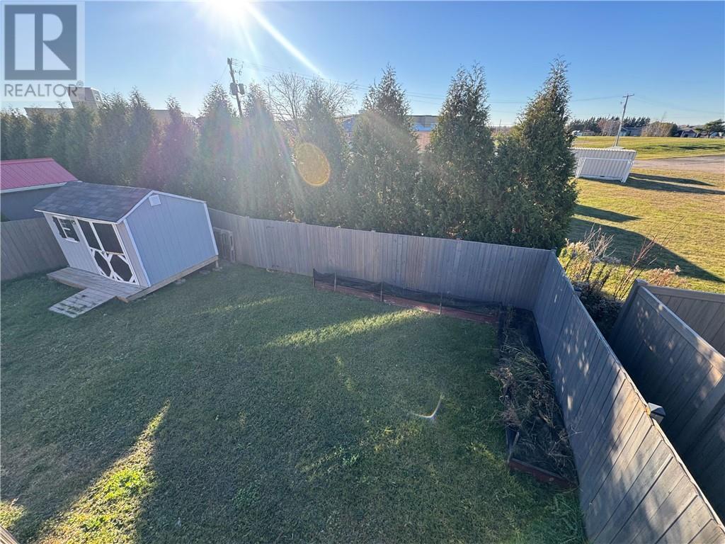 4623 Country Club Drive Unit# Upper, Azilda, ON - Outdoor