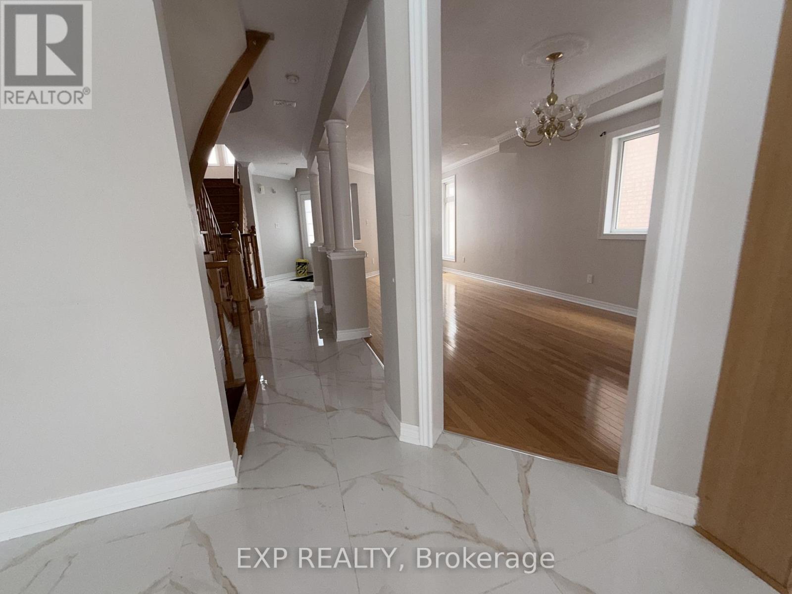 18 Highwood Road, Brampton, ON - Indoor Photo Showing Other Room