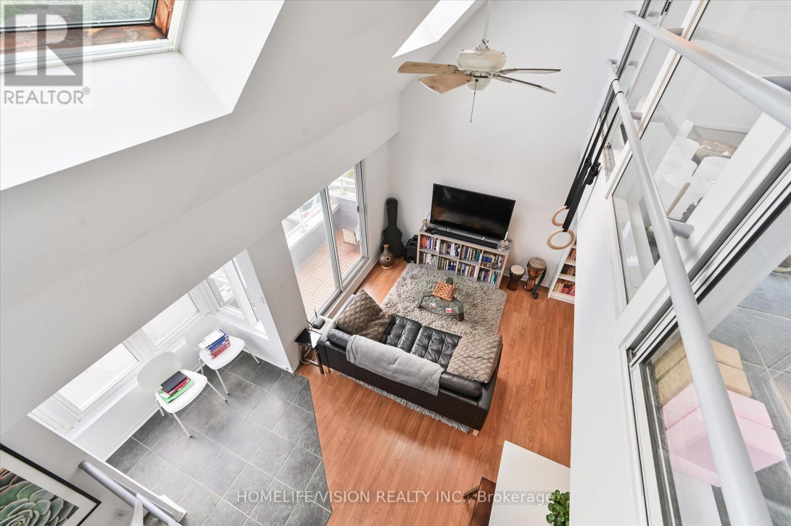 Cathedral Ceiling With Skylights - 400 Summerhill Avenue, Toronto, ON - Indoor Photo Showing Other Room