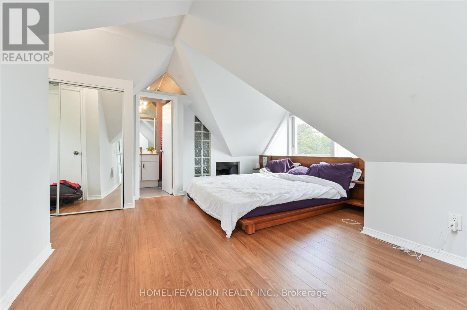 Loft - Primary Bedroom With Ensuite Washroom - 400 Summerhill Avenue, Toronto, ON - Indoor Photo Showing Bedroom