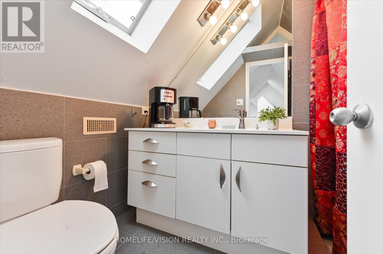 3Pc Ensuite Washroom - 400 Summerhill Avenue, Toronto, ON - Indoor Photo Showing Bathroom