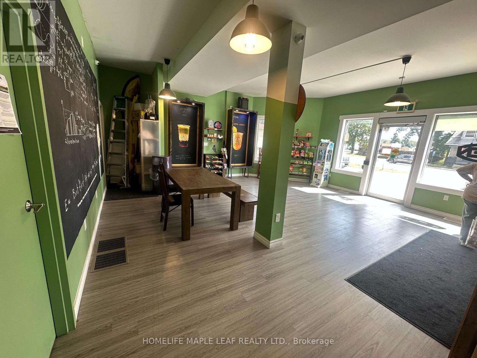 257 Dundas Street, Woodstock, ON