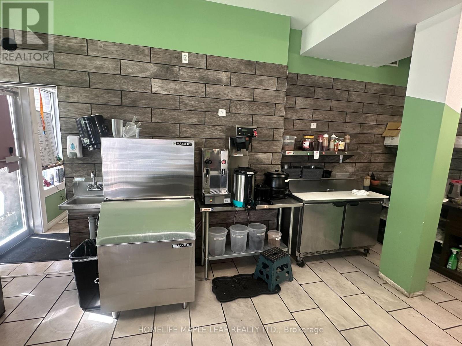 257 Dundas Street, Woodstock, ON