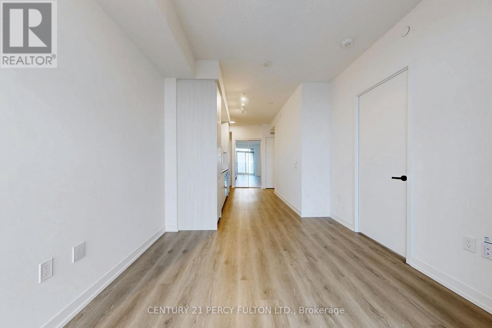 2108 - 225 Commerce Street, Vaughan, ON - Indoor Photo Showing Other Room
