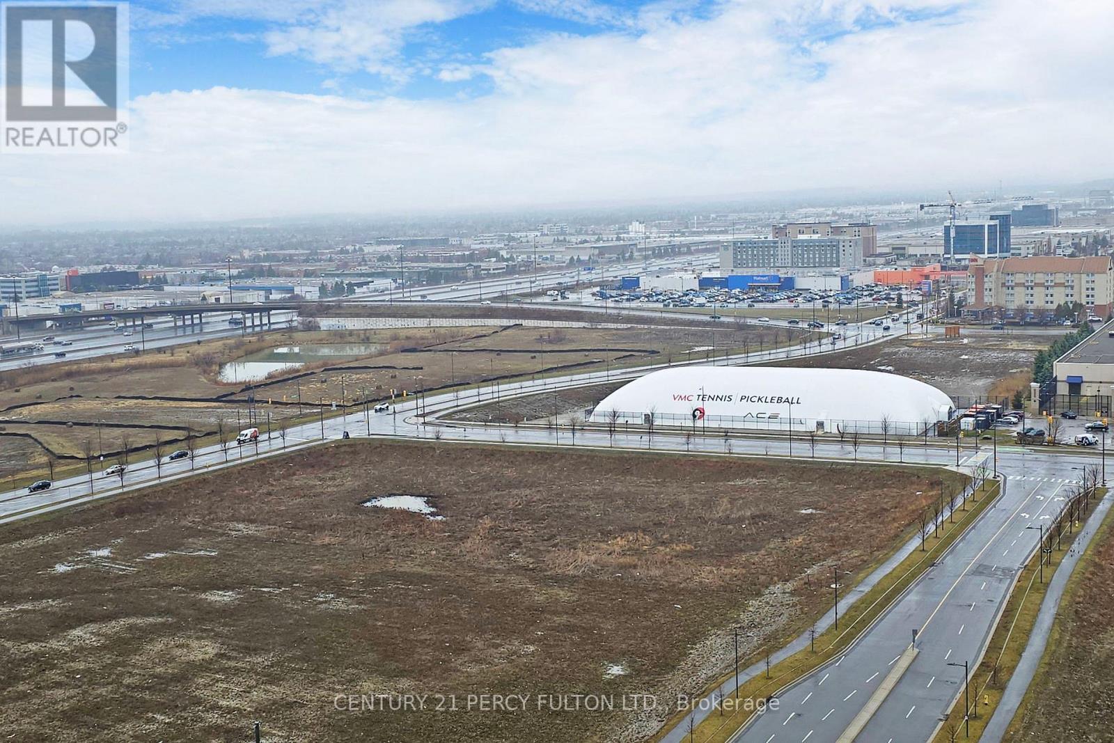 2108 - 225 Commerce Street, Vaughan, ON - Outdoor With View