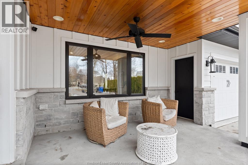 845 Old Tecumseh Road, Lakeshore, ON - Outdoor With Exterior