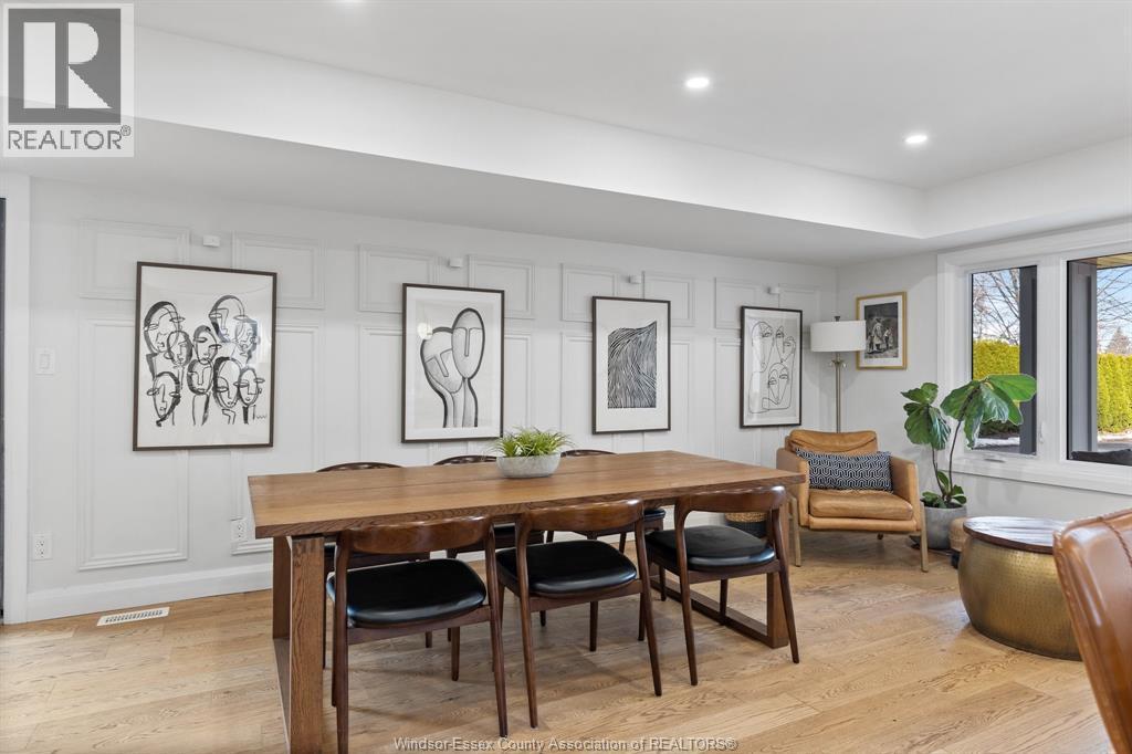 845 Old Tecumseh Road, Lakeshore, ON - Indoor Photo Showing Dining Room