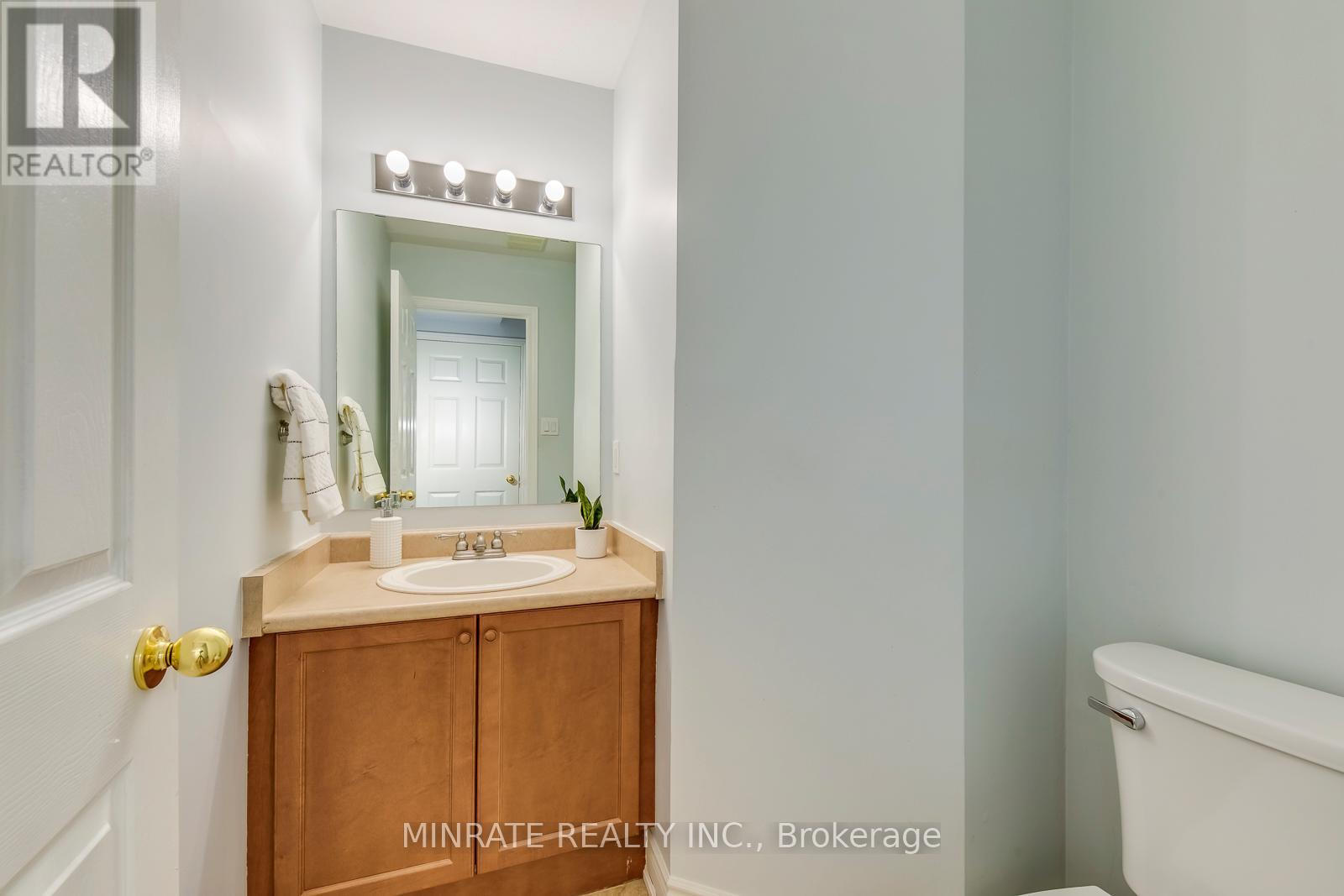 4084 Kryzan Drive, Burlington, ON - Indoor Photo Showing Bathroom
