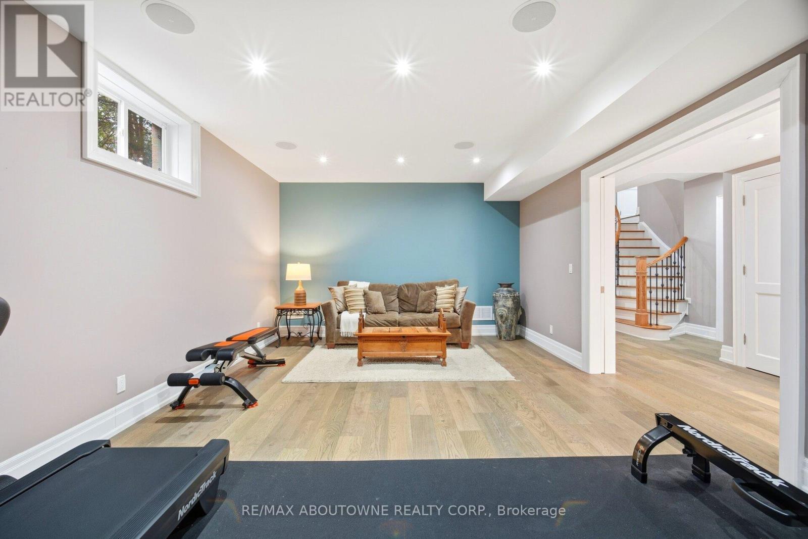 1271 Mineola Gardens, Mississauga, ON - Indoor