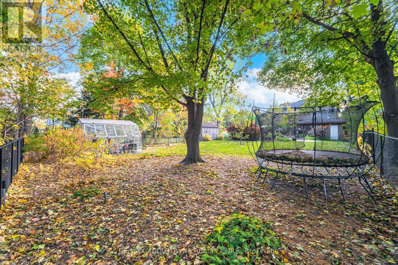 1271 Mineola Gardens, Mississauga, ON - Outdoor