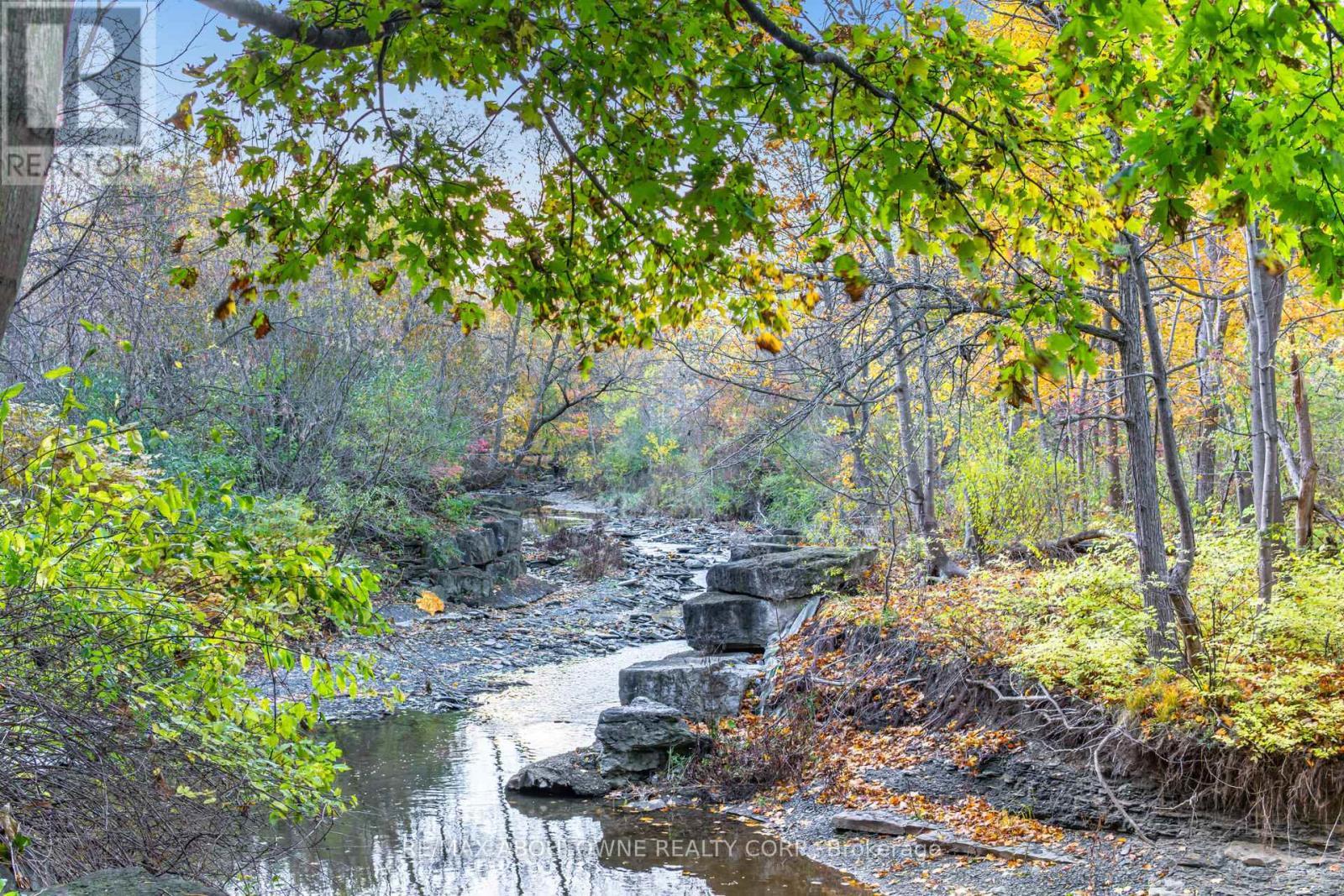 1271 Mineola Gardens, Mississauga, ON - Outdoor