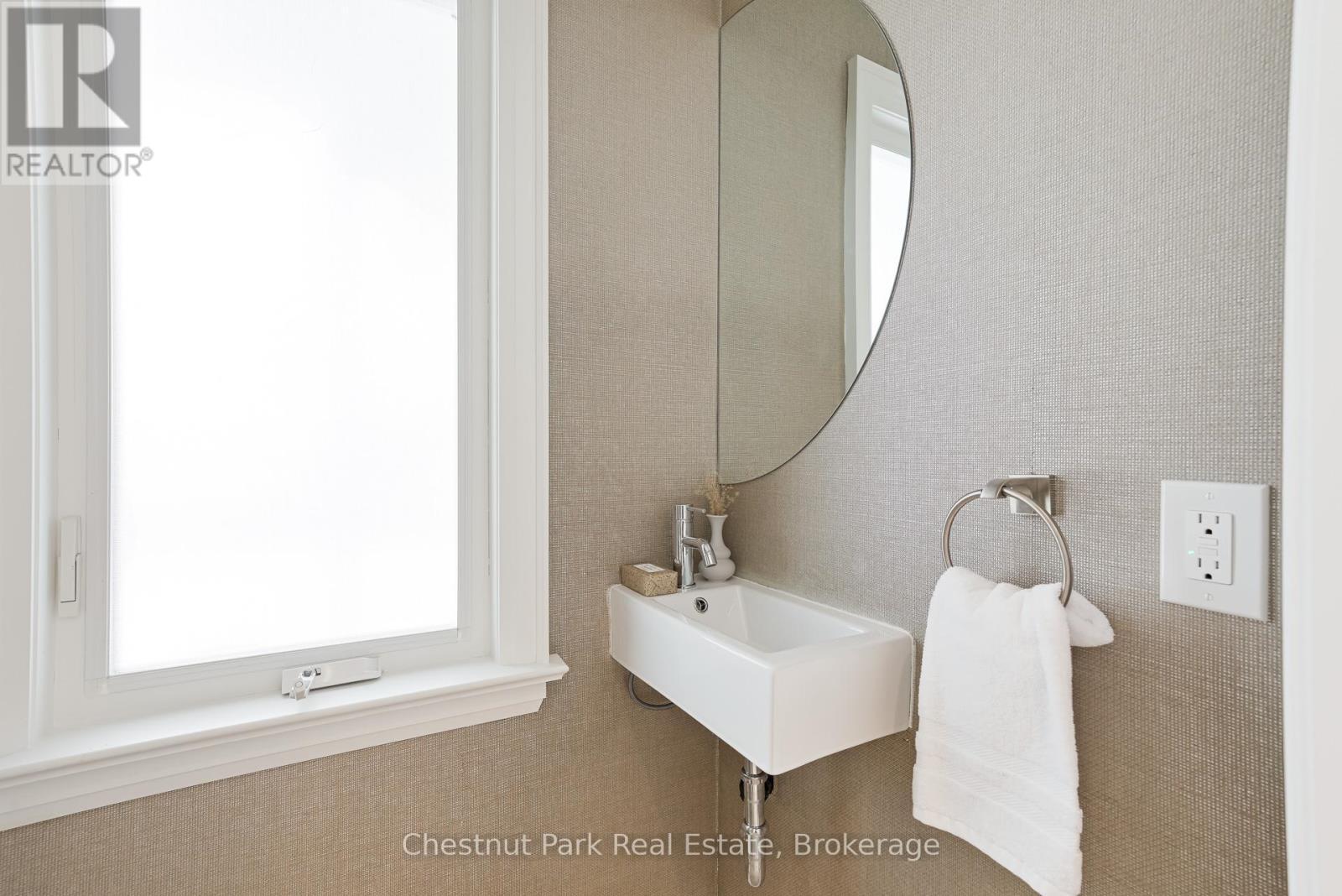 4 Wickens Lane, Blue Mountains, ON - Indoor Photo Showing Bathroom