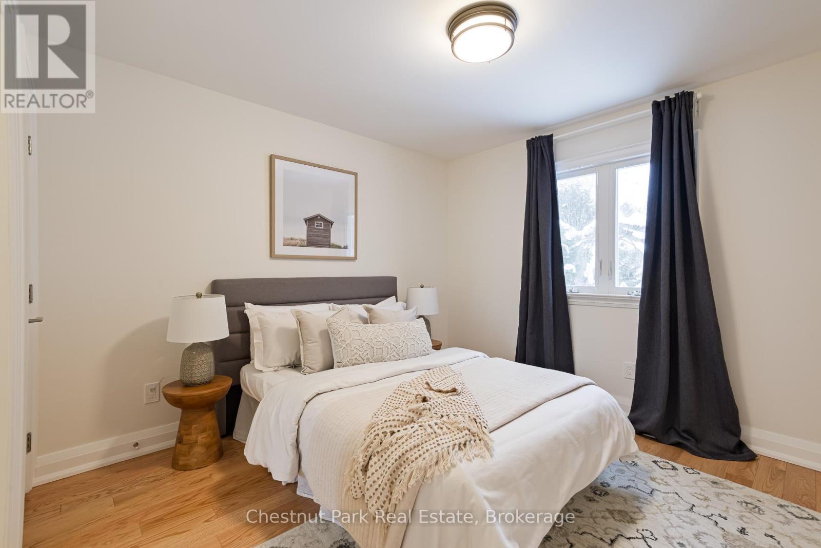 4 Wickens Lane, Blue Mountains, ON - Indoor Photo Showing Bedroom