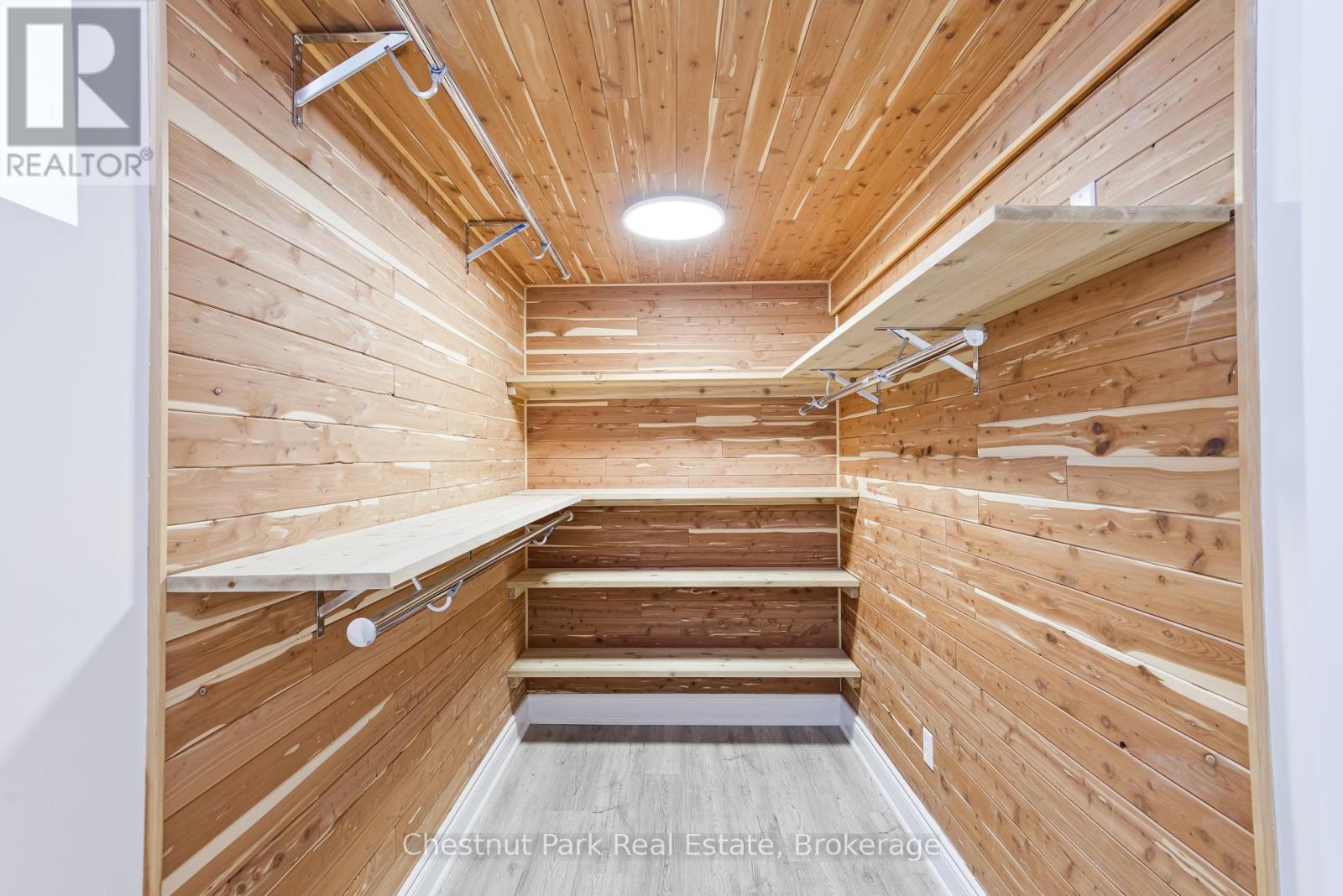 4 Wickens Lane, Blue Mountains, ON - Indoor Photo Showing Other Room