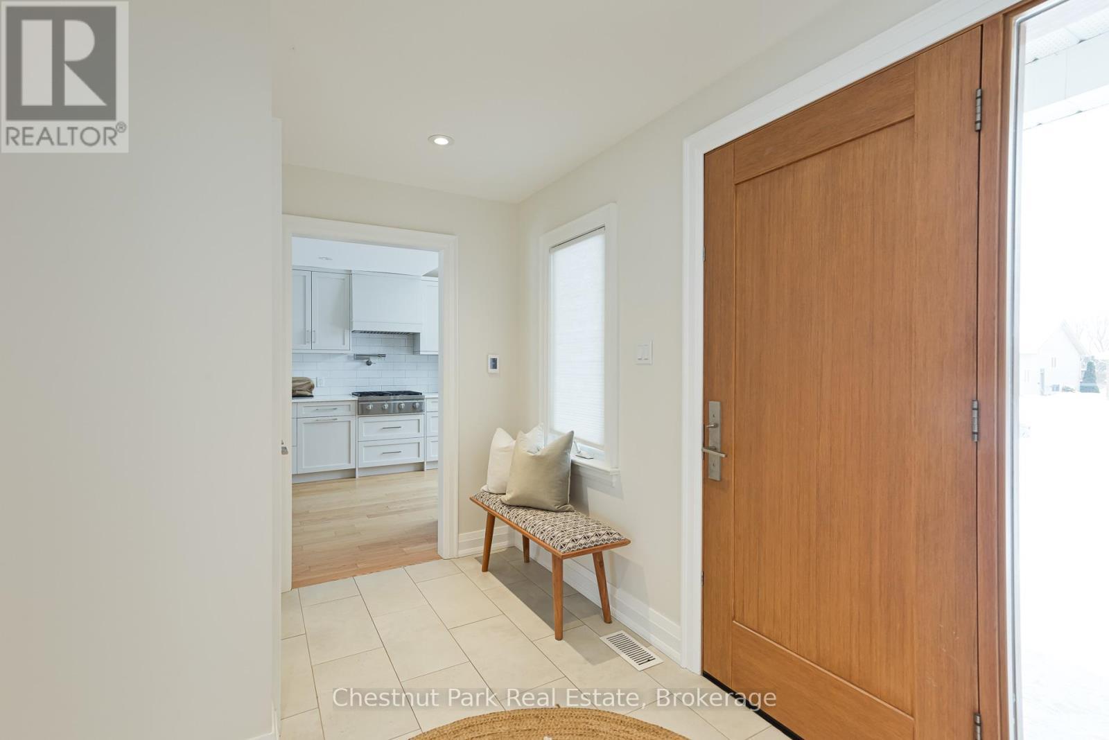 4 Wickens Lane, Blue Mountains, ON - Indoor Photo Showing Other Room