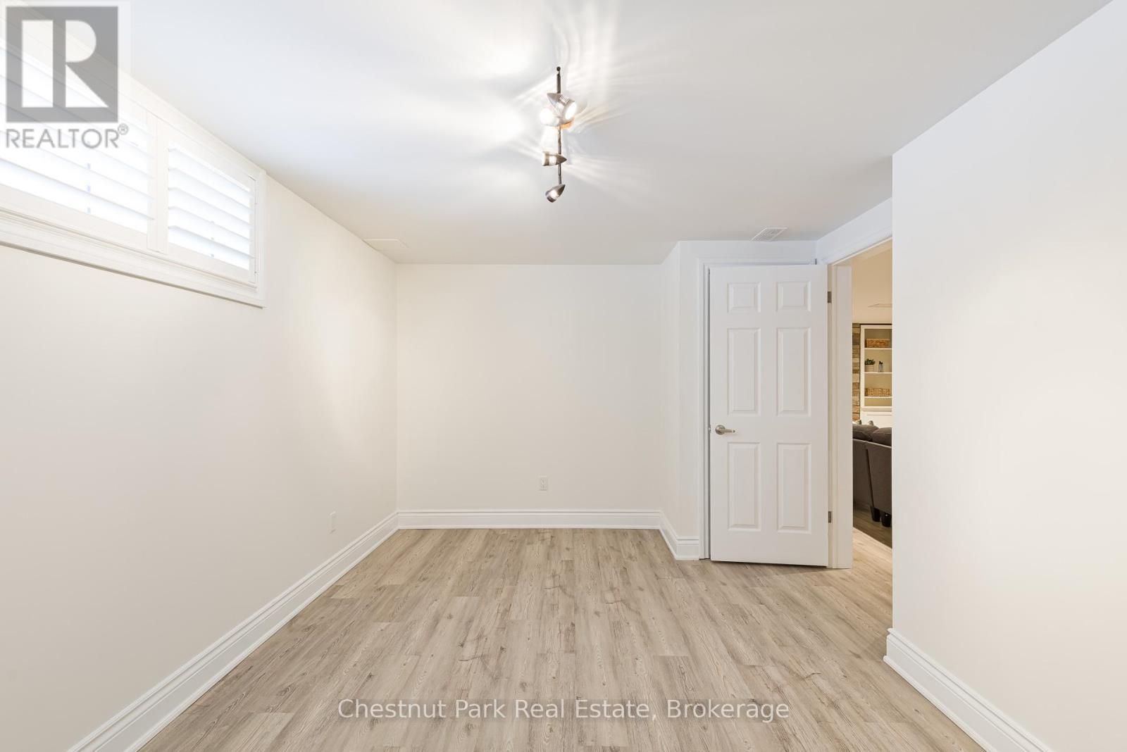 4 Wickens Lane, Blue Mountains, ON - Indoor Photo Showing Other Room