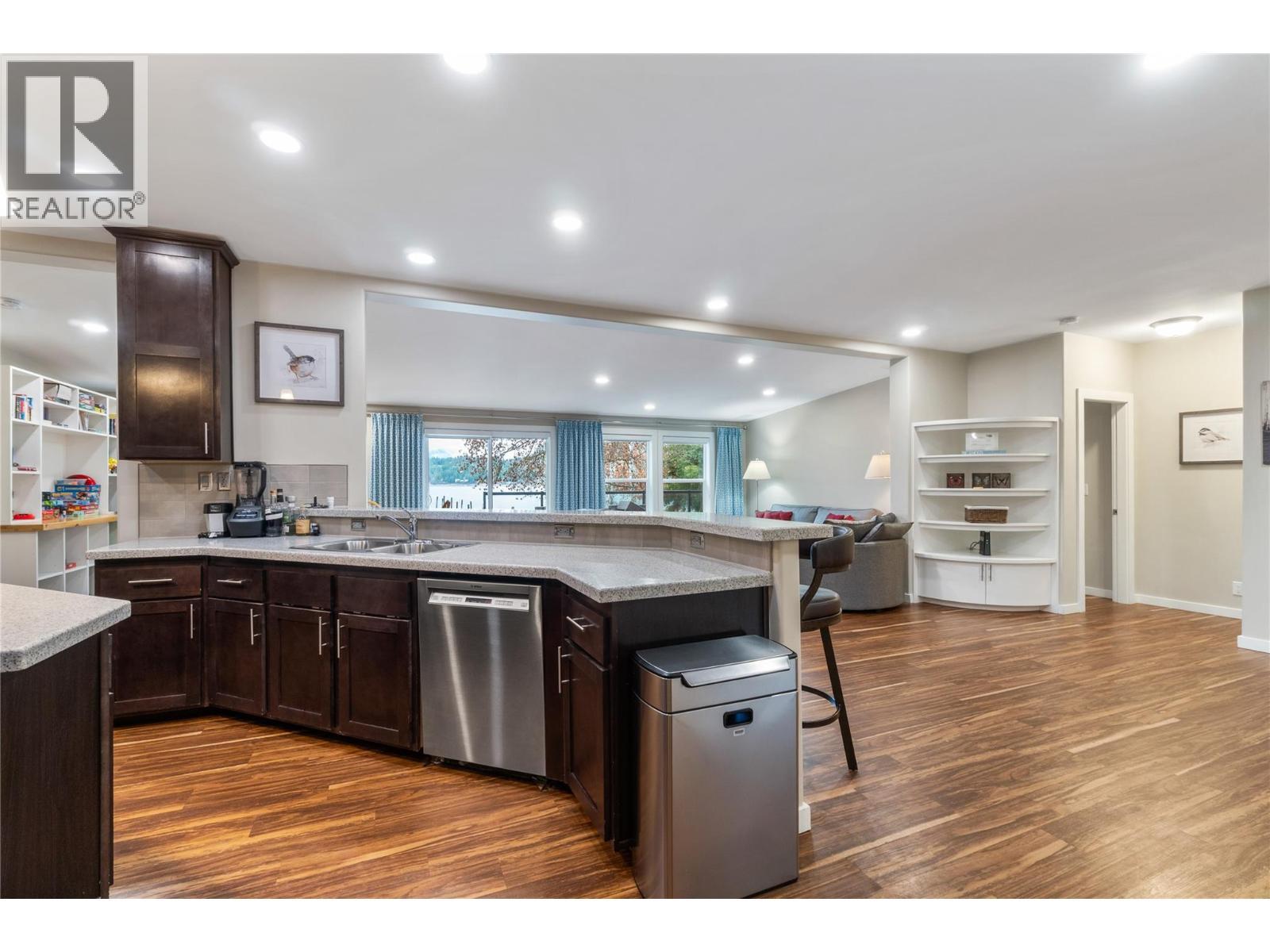 405 97A Highway, Sicamous, BC