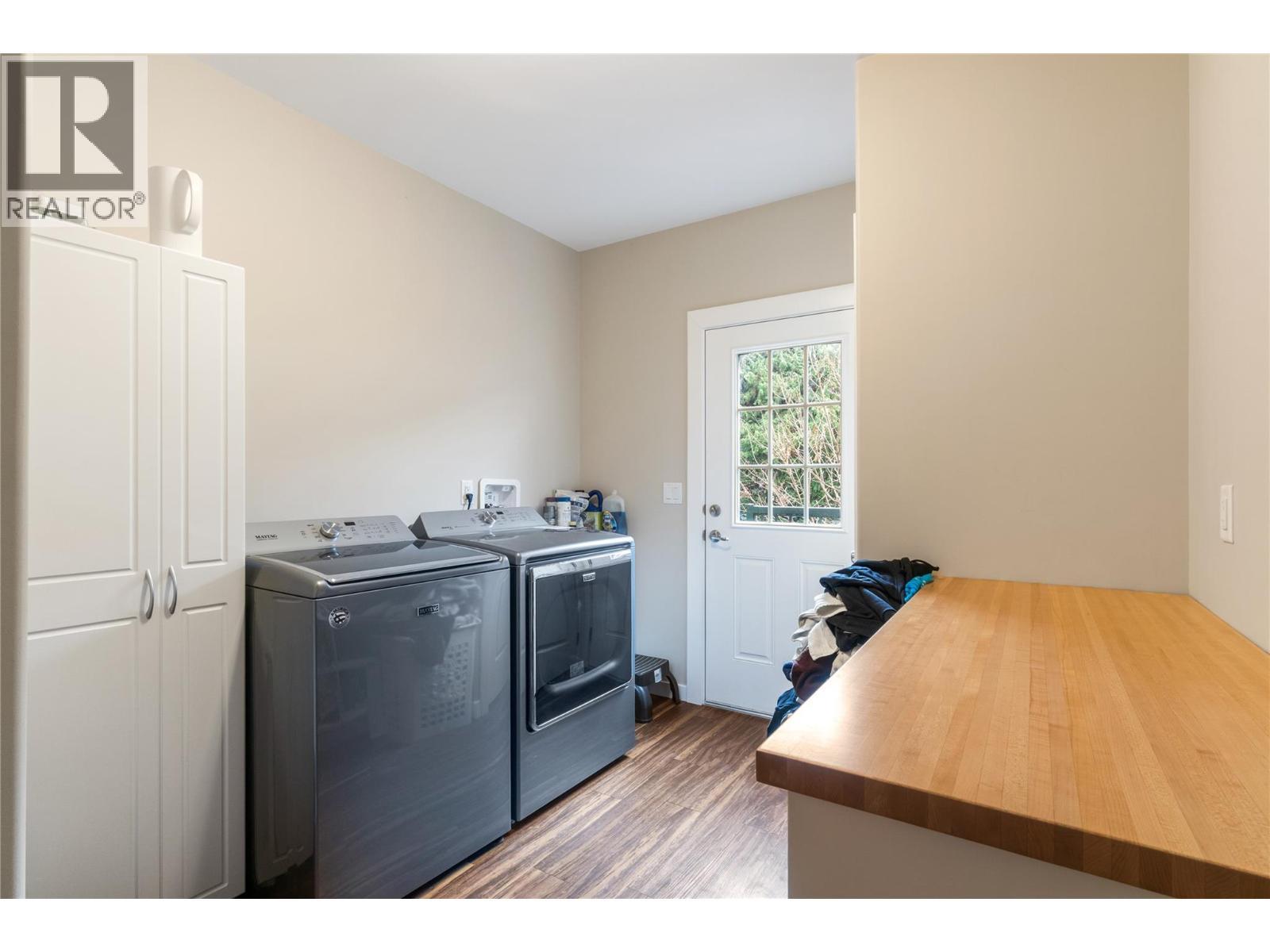 laundry room - 405 97A Highway, Sicamous, BC