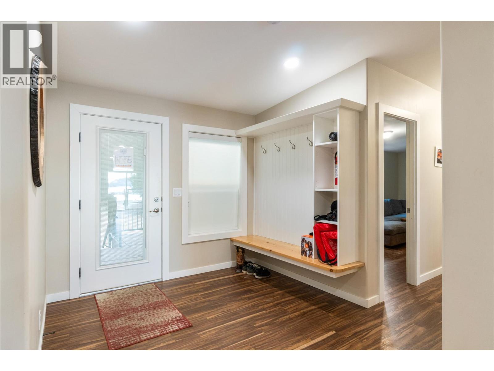 front entrance - 405 97A Highway, Sicamous, BC