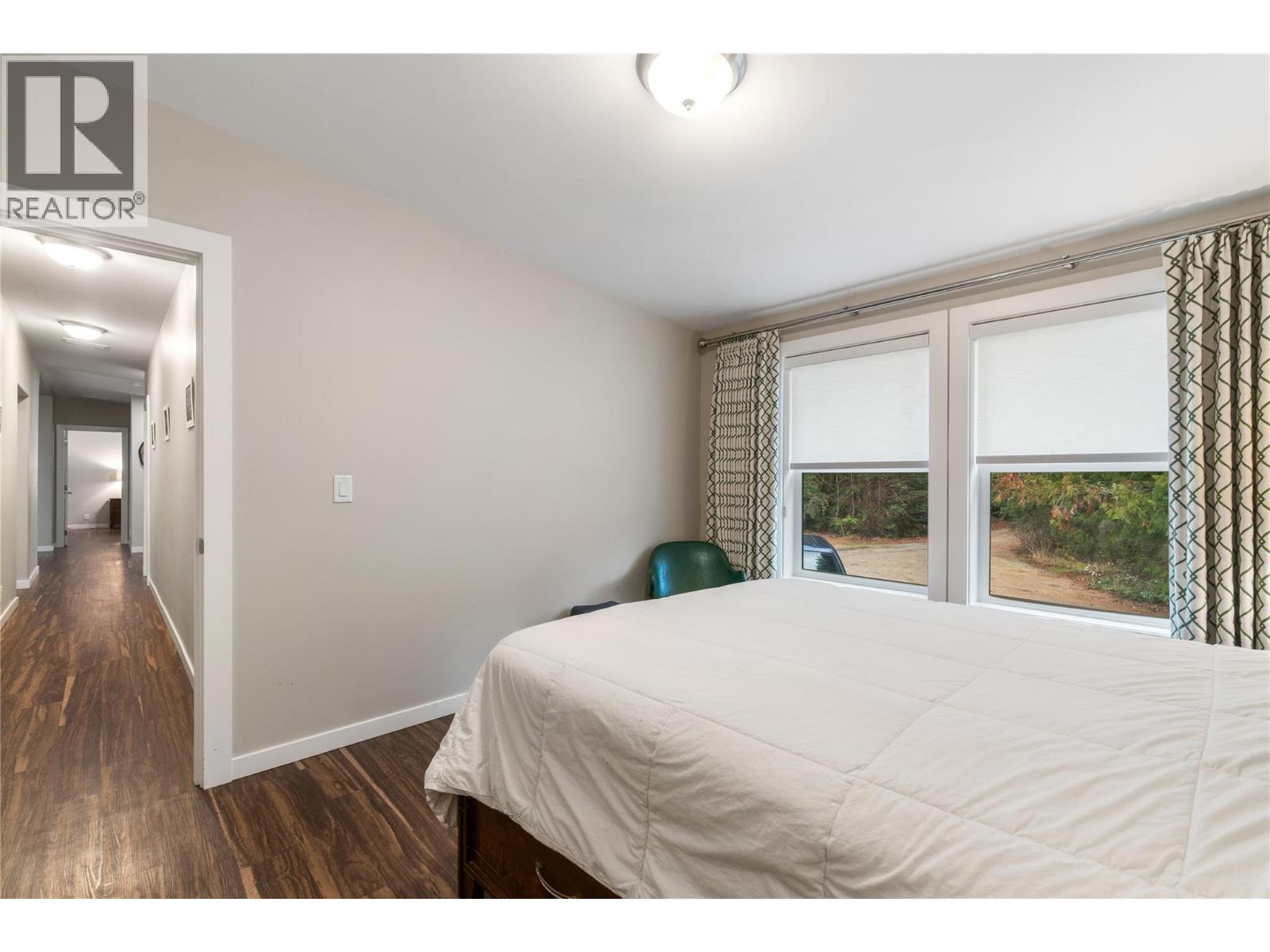 bedroom 1 - 405 97A Highway, Sicamous, BC