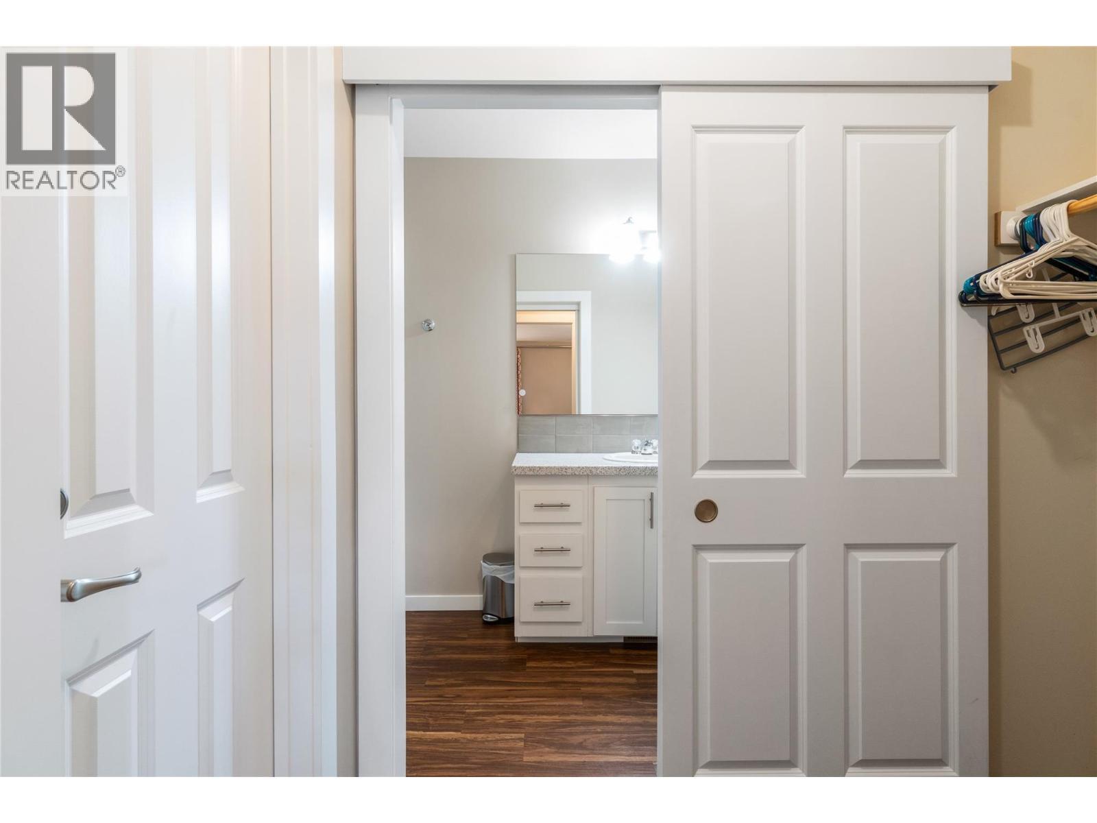 bathroom 1 - 405 97A Highway, Sicamous, BC