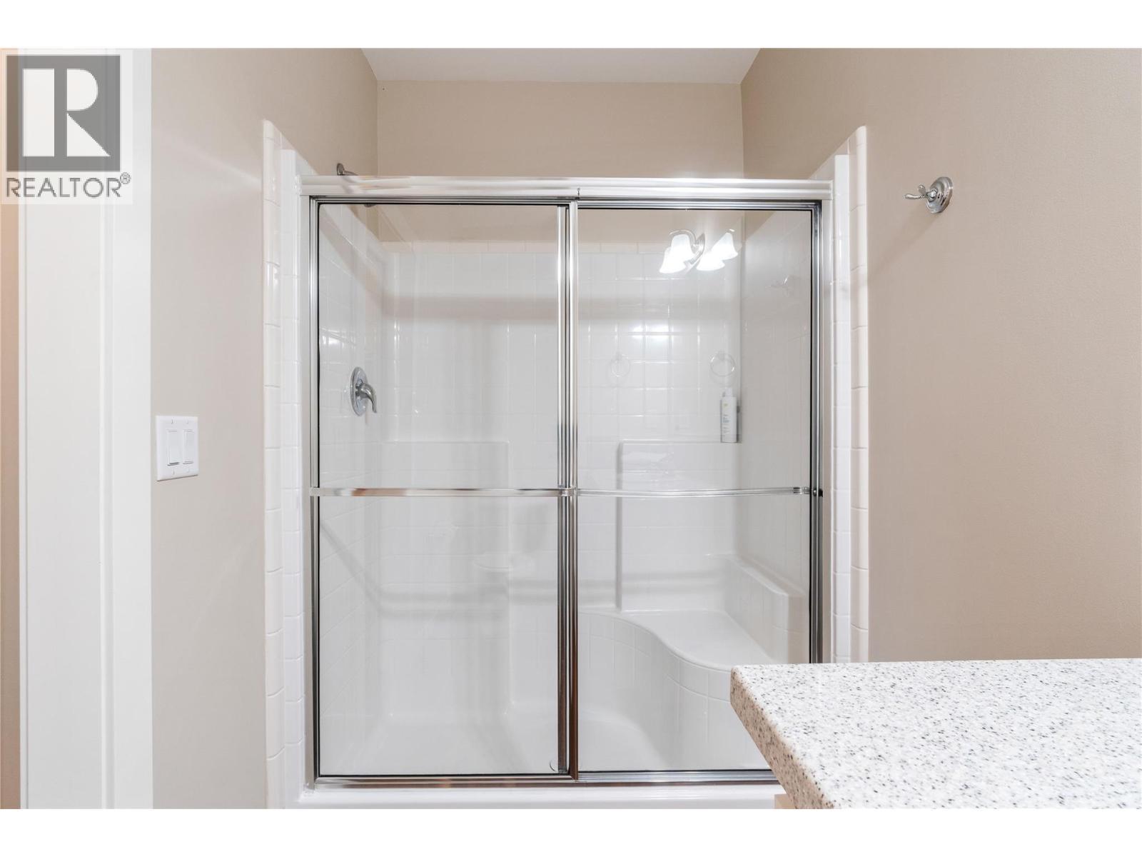 bathroom 1 - 405 97A Highway, Sicamous, BC