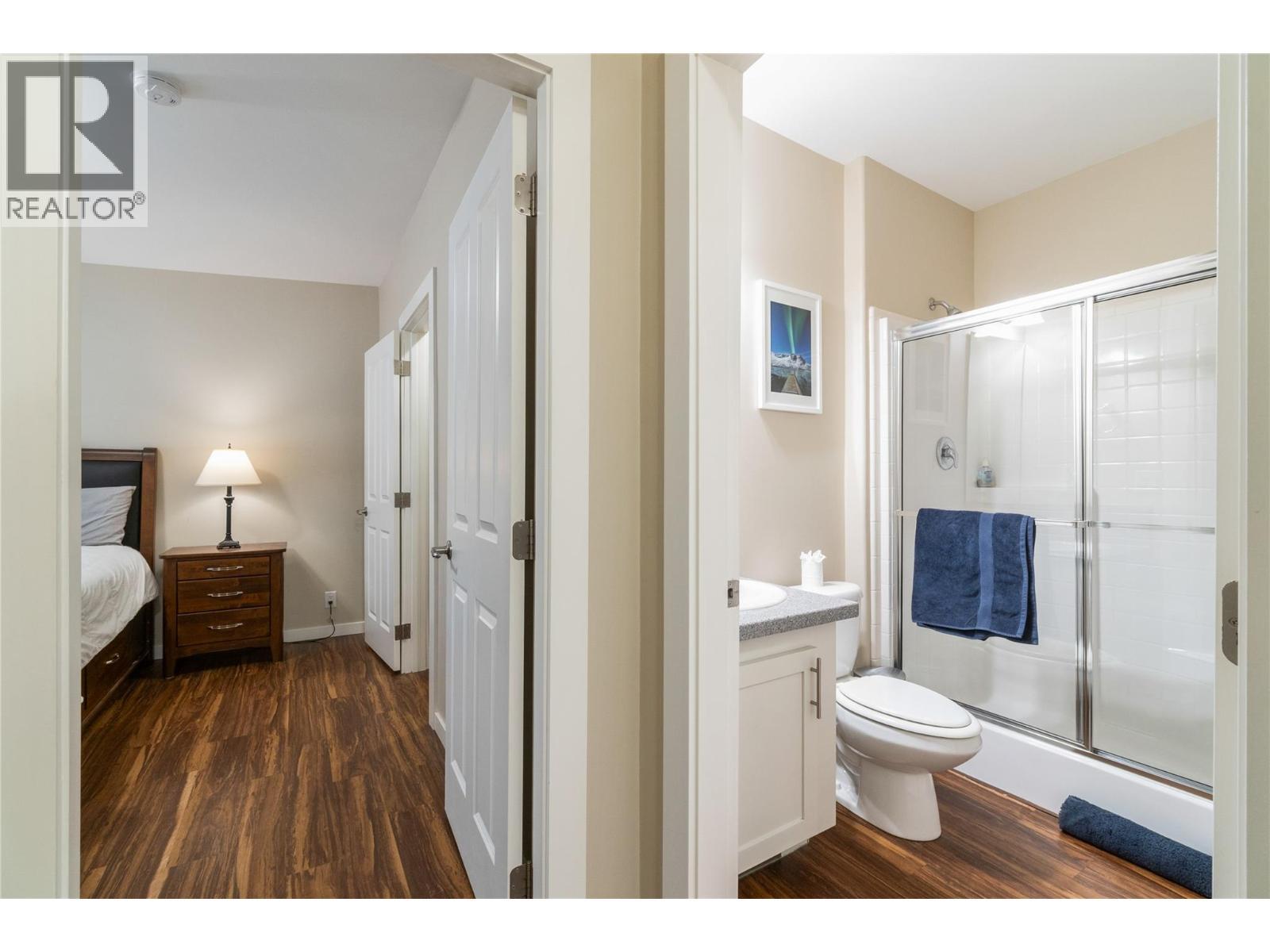 bathroom 4 - 405 97A Highway, Sicamous, BC