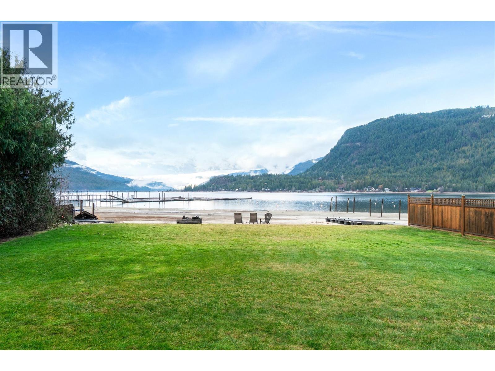 lakeview - 401 97A Highway, Sicamous, BC - Outdoor With Body Of Water With View