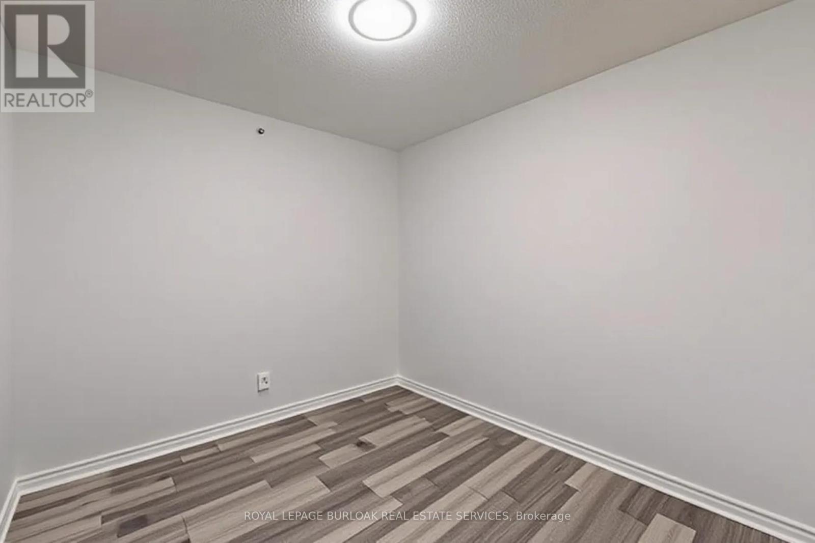407 - 4013 Kilmer Drive, Burlington, ON - Indoor Photo Showing Other Room