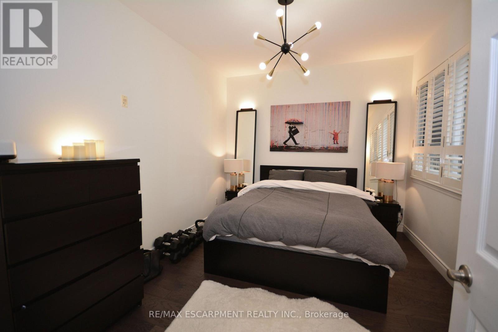 510 - 399 Elizabeth Street, Burlington, ON - Indoor Photo Showing Bedroom