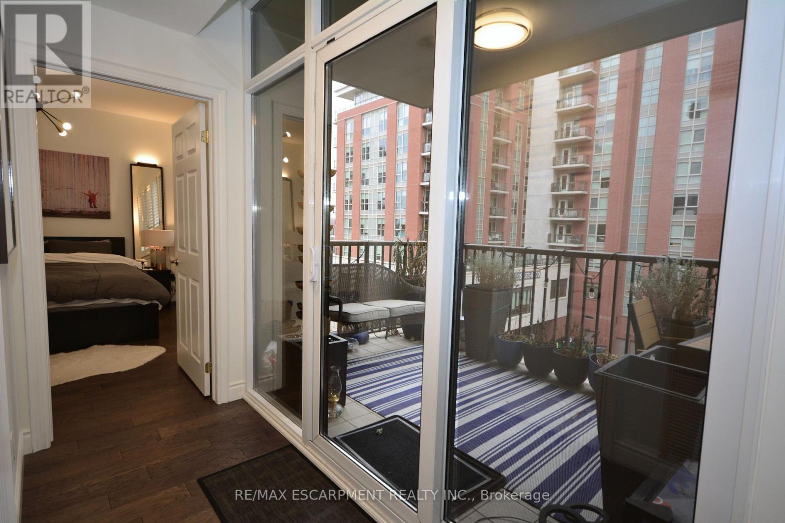 510 - 399 Elizabeth Street, Burlington, ON - Photo Showing Other Room