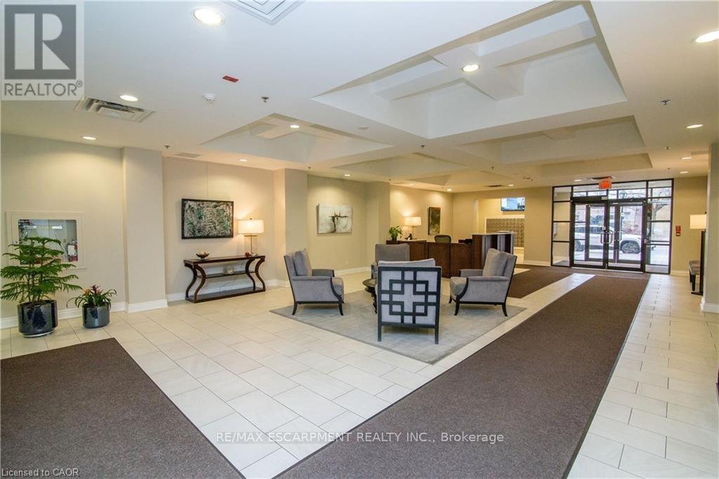 510 - 399 Elizabeth Street, Burlington, ON - Indoor Photo Showing Other Room